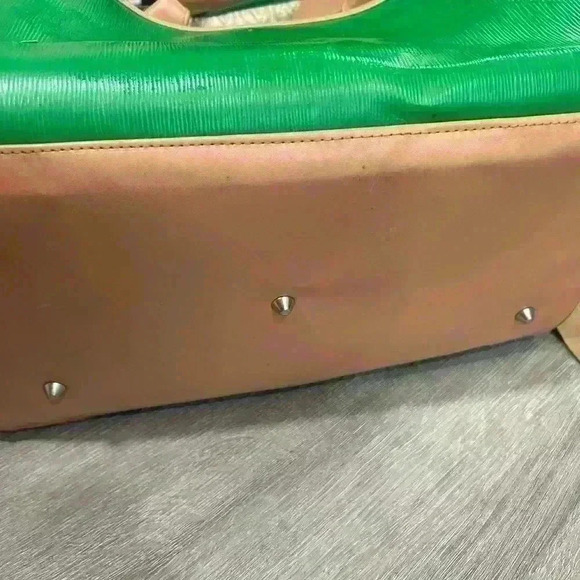 Adrienne Vittadini Weekender Bag - Picture 9 of 9